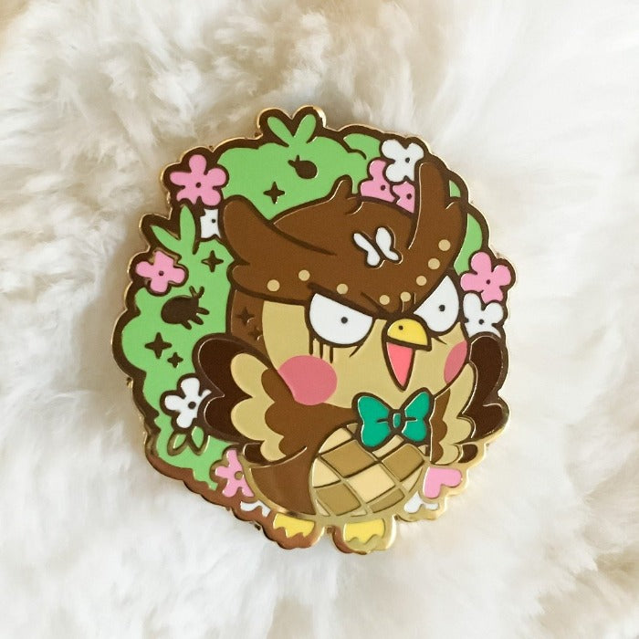 Hard enamel pin of Animal Crossing&#39;s Blathers surrounded by bugs
